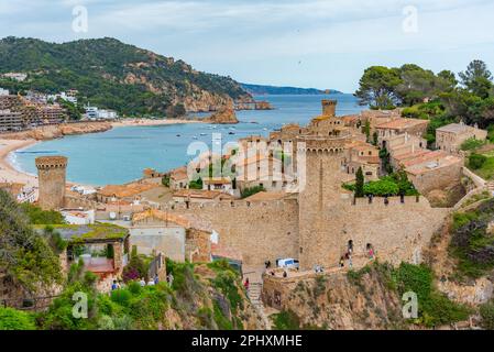 Burg Muralles de Tossa de Mar in Spanien. Stockfoto