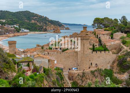 Burg Muralles de Tossa de Mar in Spanien. Stockfoto