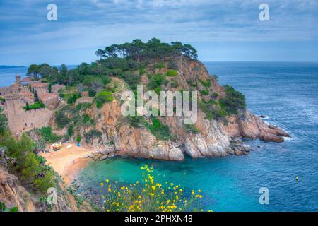 Burg Muralles de Tossa de Mar in Spanien. Stockfoto