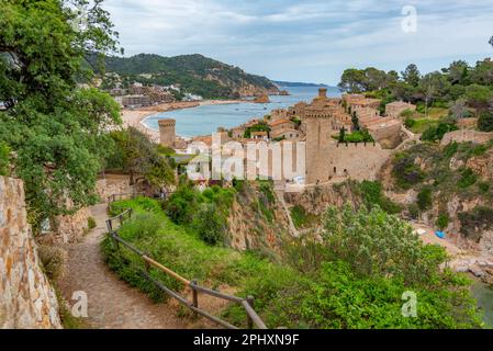 Burg Muralles de Tossa de Mar in Spanien. Stockfoto