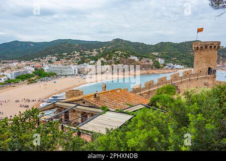 Burg Muralles de Tossa de Mar in Spanien. Stockfoto