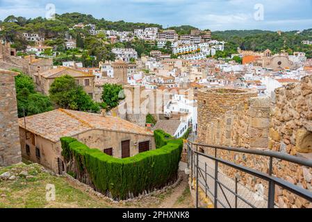 Burg Muralles de Tossa de Mar in Spanien. Stockfoto