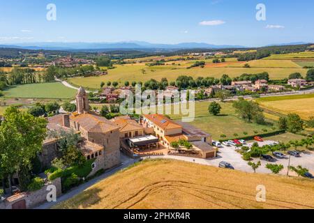 Luftaufnahme der spanischen Stadt Pubol. Stockfoto