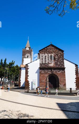 Die römisch-katholische Kathedrale unserer Lieben Frau der Himmelfahrt, SE Catedral de Nossa Senhora da Assuncao. Funchal, Madeira, Portugal Stockfoto