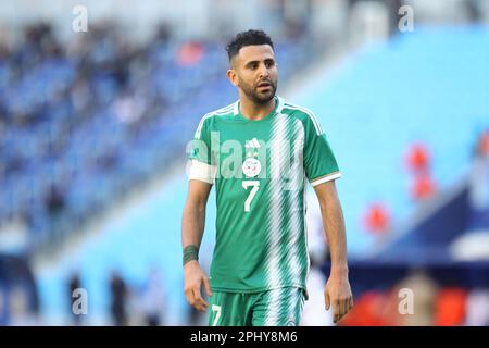 Rades, Tunis, Tunesien. 29. März 2023. Ryadh Mehrez von Algerien während des Spiels Niger gegen Algerien am 27. März 2023 im Namen der Qualifikation des African Cup of Nations 2023 im Stadion Rades. (Kreditbild: © Chohei Mahjoub/ZUMA Press Wire) NUR REDAKTIONELLE VERWENDUNG! Nicht für den kommerziellen GEBRAUCH! Stockfoto