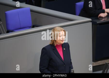 Berlin, Deutschland, 30. März 2023, Präsident des Bundestages Bärbel Bas vor der Rede von König Karl III. Vor den Mitgliedern des Deutschen Bundestages im Reichstagsgebäude. Berlin, Deutschland. Sven Strick/Alamy Live News Stockfoto