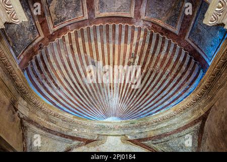 Innenseite der Garcia D'Avila Kapelle, in der Region Praia do Forte in der Gemeinde Mata de Sao Joao, Bahia, Brasilien. Das Turmhaus von Garcia Stockfoto