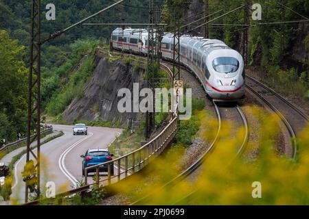 Deutsche Bahn AG InterCityExpress ICE on the Geislinger Steige, Swabian Alb, Amstetten, Baden-Württemberg, Deutschland Stockfoto