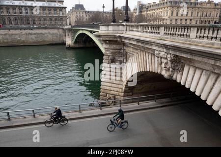 Brücke Pont Notre-Dame über die seine, Paris, Frankreich Stockfoto