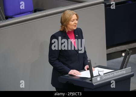 Berlin, Deutschland. 30. März 2023. Berlin:König Karl III. Und Königin Camilla des Vereinigten Königreichs Großbritannien und Nordirland halten eine Rede vor den Mitgliedern des Deutschen Bundestages. Das Foto zeigt den Präsidenten des Bundestages Bärbel Bas. (Foto: Simone Kuhlmey/Pacific Press) Kredit: Pacific Press Media Production Corp./Alamy Live News Stockfoto