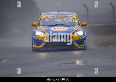 NAPA Racing UK, Ford Focus, Ash Sutton, BTCC, Nummer 116, Britische Tourenwagen, Croft Circuit Stockfoto