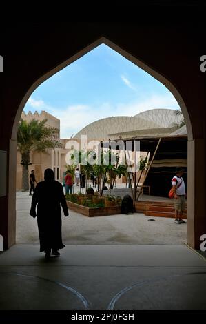 Der alte Palast von Scheich Abdullah bin Jassim Al Thani auf dem Gelände des Nationalmuseums von Katar, Doha, Katar Stockfoto