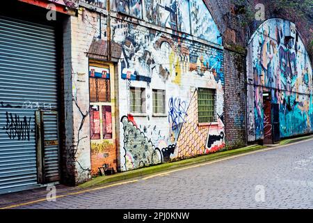 Grafitti auf dem Railway Arch unter dem Oxford Road Railway Station, Manchester, Lancashire, England Stockfoto