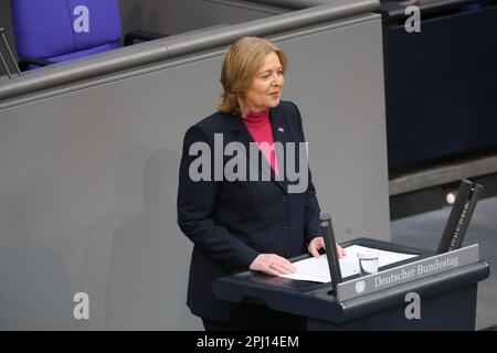 Berlin, Berlin, Deutschland. 30. März 2023. Berlin:König Karl III. Und Königin Camilla. Des Vereinigten Königreichs Großbritannien und Nordirland halten eine Rede vor den Mitgliedern des Deutschen Bundestages.das Foto zeigt den Präsidenten des Bundestages BÃ¤rbel Bas. (Kreditbild: © Simone Kuhlmey/Pacific Press via ZUMA Press Wire) NUR REDAKTIONELLE VERWENDUNG! Nicht für den kommerziellen GEBRAUCH! Stockfoto