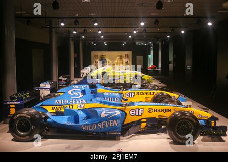 Cayes, Spanien, 30. März 2023: Der Raum, in dem er die Fahrzeuge von seinen Anfängen dieses Jahres während eines Besuchs im Fernando Alonso Museum am 30. März 2023 im Fernando Alonso Museum and Circuit, Cayes, Spanien, besitzt. Kredit: Alberto Brevers / Alamy Live News Stockfoto