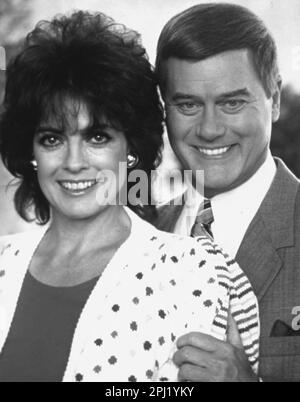 PR-Aufnahme der Stars der TV-Serie Dallas, Larry Hagman und Linda Grey als JR und Sue Ellen Ewing Stockfoto