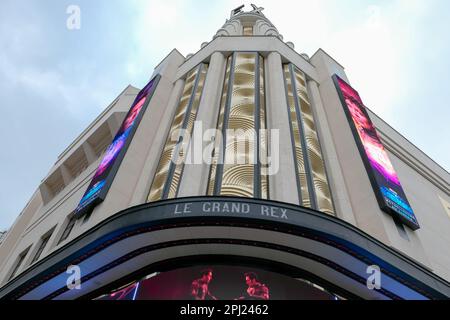 Paris, Frankreich. Februar 19. 2023. Kino Grand Rex. Der größte Pariser Projektionsraum aus dem Jahr 1930. Stockfoto