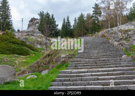 Koprivshtitsa, Bulgarien, 2. Mai 2022: Statue von Georgi Benkovski in der bulgarischen Stadt Koprivshtitsa. Stockfoto