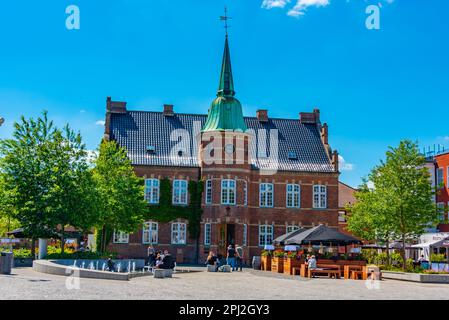 Silkeborg, Dänemark, 16. Juni 2022: Torvet-Platz im Zentrum der dänischen Stadt Silkeborg. Stockfoto