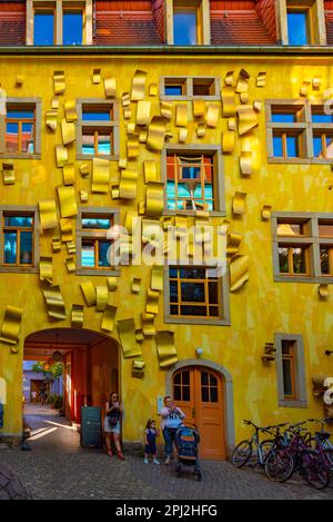 Dresden, Deutschland, 6. August 2022: Abend in der Kunsthofpassage Dresden in Deutschland. Stockfoto