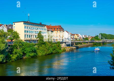 Bamberg, Deutschland, 10. August 2022: Kettenbrücke in der deutschen Stadt Bamberg. Stockfoto