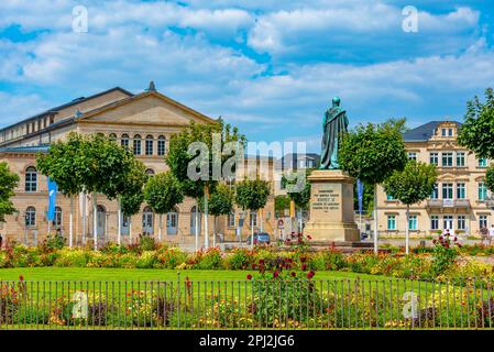 Coburg, Deutschland, 10. August 2022: Sommertag am Schlossplatz in Coburg. Stockfoto