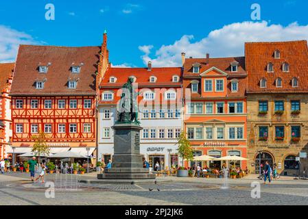 Coburg, Deutschland, 10. August 2022: Statue des Prinzen Albert am Marktplatz in Coburg. Stockfoto