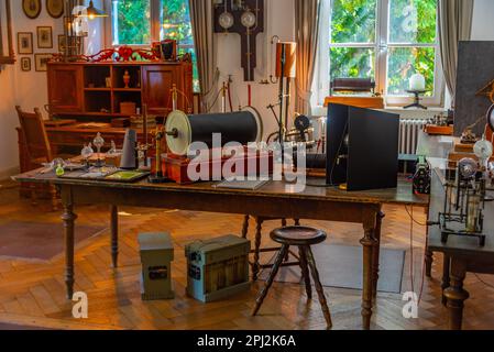 Würzburg, Deutschland, 12. August 2022: Röntgen-Gedenkstätte in der Altstadt von Würzburg. Stockfoto