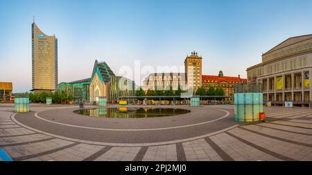 Leipzig, Deutschland, 9. August 2022: Sonnenaufgang der Universität Leipzig in Deutschland. Stockfoto