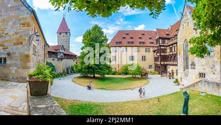 Coburg, Deutschland, 10. August 2022: Innenhof der Burg Veste Coburg in Deutschland. Stockfoto