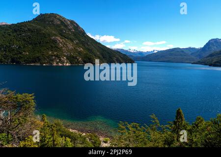 Rivadavia Lake am Los Alerces National Park, Provinz Chubut, Argentinien Stockfoto