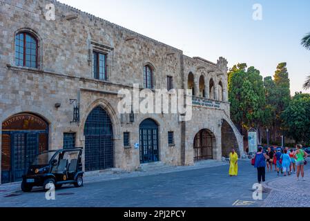 Rhodos, Griechenland, 27. August 2022: Städtische Kunstgalerie von Rhodos in Griechenland. Stockfoto