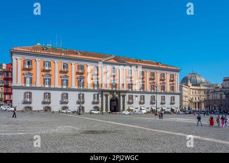 Neapel, Italien, 19. Mai 2022: Blick auf den Palazzo Salerno in Neapel, Italien. Stockfoto