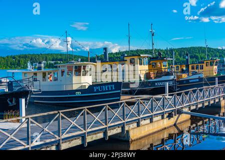 Jyväskylä, Finnland, 24. Juli 2022: Touristenboote an einem See in Jyväskylä, Finnland Stockfoto