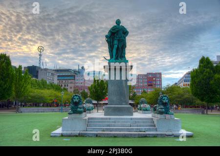 Stockholm, Schweden, 2. August 2022: Denkmal von karl XIII in Stockholm, Schweden. Stockfoto