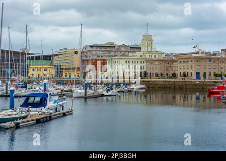 A Coruna, Spanien, 11. Juni 2022: Blick auf den Hafen Von A Coruna, Spanien. Stockfoto