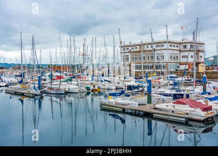 A Coruna, Spanien, 11. Juni 2022: Blick auf den Hafen Von A Coruna, Spanien. Stockfoto