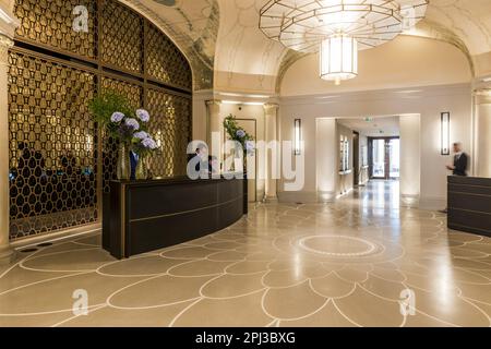 Frankreich. Paris (75) 6. Arrondissement. Das Lutetia Hotel ist ein symbolträchtiges Luxushotel im Viertel Saint-Germain-des-Pres (linkes Ufer). Ruh Dich Aus Stockfoto