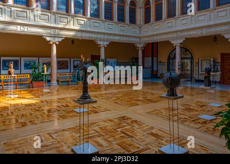 Teruel, Spanien, 5. Juni 2022: Das Innere des Museums der Heiligen Künste in Teruel, Spanien. Stockfoto