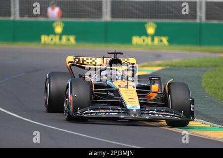 Albert Park, Melbourne, Victoria, Australien. 31. März 2023. FIA Formel-1-Weltmeisterschaft 2023 – Formel-1-Rolex-Grand Prix Australian – Oscar Piastri von Australien auf der Fahrt mit dem (81) McLaren-F1 Team MCL60 während der FIA Formel-1-Weltmeisterschaft 2023 – Bildgutschrift: brett keating/Alamy Live News Stockfoto