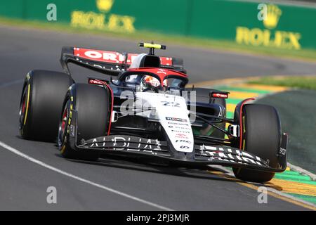 Albert Park, Melbourne, Victoria, Australien. 31. März 2023. FIA Formel-1-Weltmeisterschaft 2023 – Formel-1-Rolex-Grand Prix Australian – Yuki Tsunoda aus Japan auf der (22) Scuderia AlphaTauri AT04 während der FIA Formel-1-Weltmeisterschaft 2023 – Bildgutschrift: brett keating/Alamy Live News Stockfoto