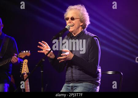 Der italienische Songwriter Fabio Concato trat während seiner Theatertour im Teatro Duse auf. Bologna, Italien, 30. März 2023 - Foto : Michele Nucci Stockfoto