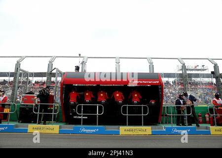 31. März 2023, Albert Park, Melbourne, FORMEL 1, ROLEX, AUSTRALIAN GRAND PRIX 2023, im Bild der Ferrari-Kommandostand. Stockfoto