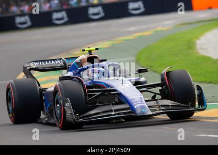 Melbourne, Australien, 31. März 2023. Logan Sargeant (2), der am 31. März 2023 beim Formel-1-Training beim australischen Formel-1-Grand-Prix auf der Melbourne Grand-Prix-Rennstrecke in Albert Park, Australien, für Williams Racing fährt. Kredit: Dave Hewison/Speed Media/Alamy Live News Stockfoto