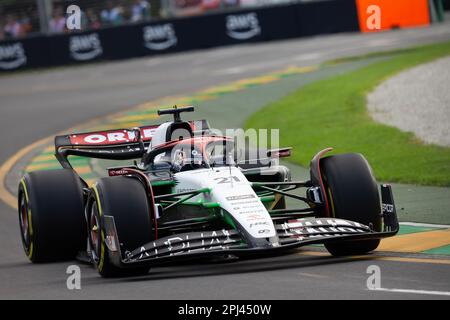 Melbourne, Australien, 31. März 2023. Nyck de Vries (21) auf dem Weg nach Scuderia AlphaTauri während der Formel-1-Übung beim australischen Formel-1-Grand Prix am 31. März 2023 auf der Melbourne Grand Prix Circuit in Albert Park, Australien. Kredit: Dave Hewison/Speed Media/Alamy Live News Stockfoto