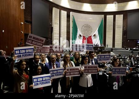 Mexiko-Stadt, Mexiko. 31. März 2023. 30. März 2023, Mexiko-Stadt, Mexiko: Nationale Aktionspartei-Gesetzgeber im Legislativpalast in Mexiko-Stadt, Mexiko. Am 30. März 2023 in Mexico City, Mexiko (Foto: Luis Barron/Eyepix Group/Sipa USA). Kredit: SIPA USA/Alamy Live News Stockfoto