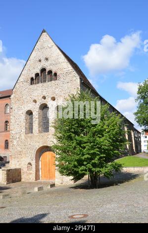 Deutschland, Sachsen-Anhalt, Magdeburg: In diesem Teil des Frauenklosters aus dem 11. Jahrhundert befindet sich das Museum für Moderne Kunst. Stockfoto