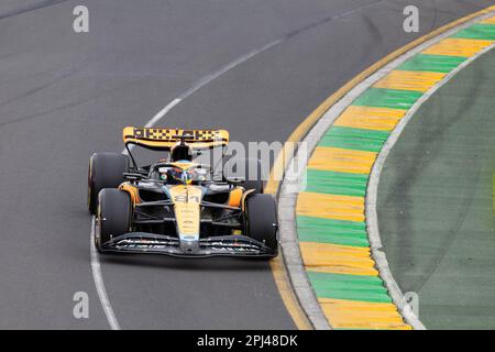 Melbourne, Australien, 31. März 2023. Oscar Piastri (81), der am 31. März 2023 beim australischen Formel-1-Grand-Prix für das McLaren-F1-Team antritt, der Melbourne Grand-Prix-Rennstrecke in Albert Park, Australien. Kredit: Ivica Glavas/Speed Media/Alamy Live News Stockfoto