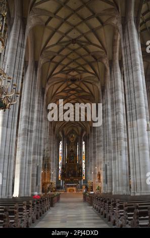 Deutschland, Bayern, Mittelfranken, Dinkelsbühl Georges Münster, ein schönes Beispiel für eine gotische Hall-Kirche, wurde zwischen 1448 und 1499 erbaut Stockfoto