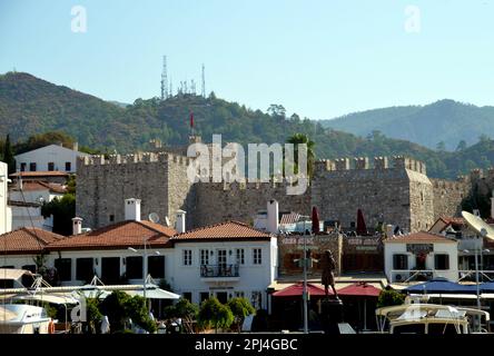 Türkei, Marmoris: Das Schloss, das 1522 in der Herrschaft von Suleiman dem Prachtvollen erbaut wurde, steht an der Stelle uralter Verteidigungsanlagen. Jetzt Stockfoto